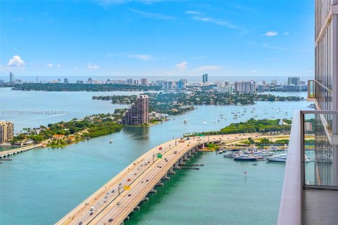 Condominio en venta en Miami, Florida, 2 dormitorios, 153.01 m2 № 1404688 - foto 4