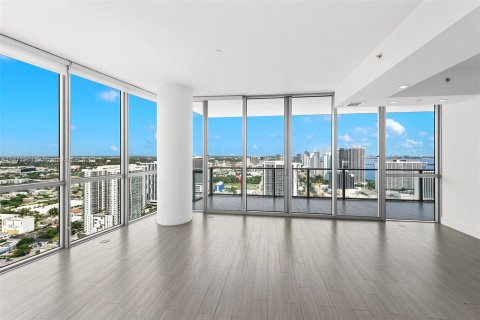 Condominio en venta en Miami, Florida, 2 dormitorios, 153.01 m2 № 1404688 - foto 13