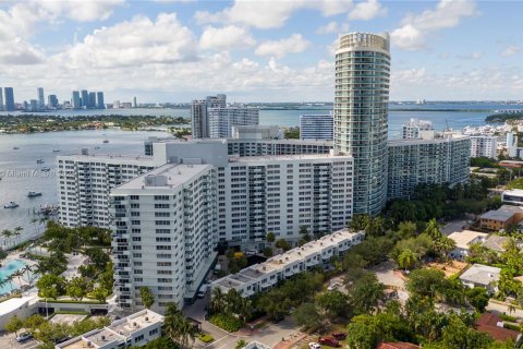 Copropriété à vendre à Miami Beach, Floride: 3 chambres, 188.5 m2 № 1404687 - photo 1