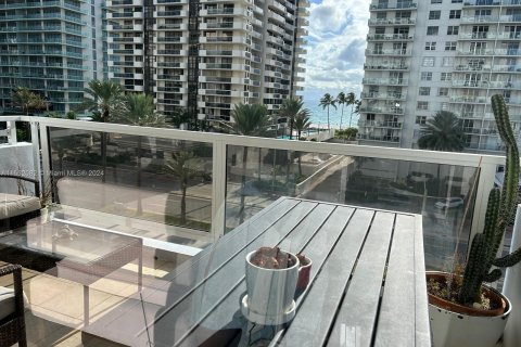 Condominio en venta en Miami Beach, Florida, 2 dormitorios, 95.69 m2 № 1345539 - foto 12