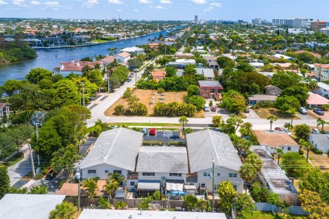 Touwnhouse à vendre à Deerfield Beach, Floride: 2 chambres, 110.37 m2 № 1225830 - photo 7