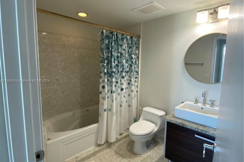 Condo in Miami, Florida, 1 bedroom  № 1081177 - photo 10