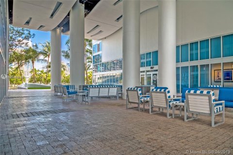 Condominio en venta en Miami, Florida, 1 dormitorio, 73.3 m2 № 1081177 - foto 14