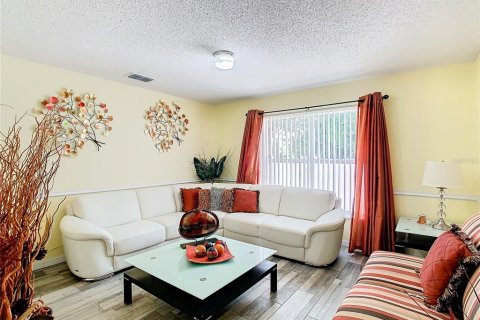 Casa en venta en Kissimmee, Florida, 4 dormitorios, 271.83 m2 № 1302306 - foto 14