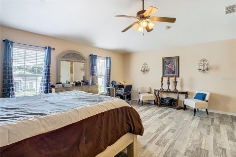 Villa ou maison à vendre à Kissimmee, Floride: 4 chambres, 271.83 m2 № 1302306 - photo 18