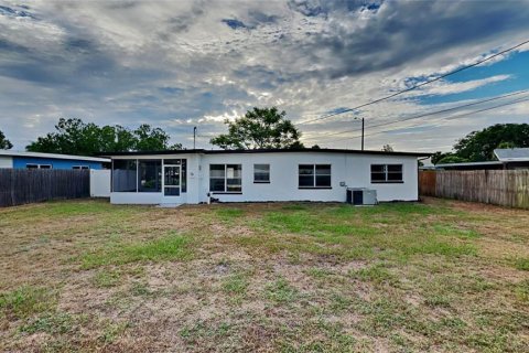 House in Cocoa, Florida 3 bedrooms, 95.22 sq.m. № 1301792 - photo 11