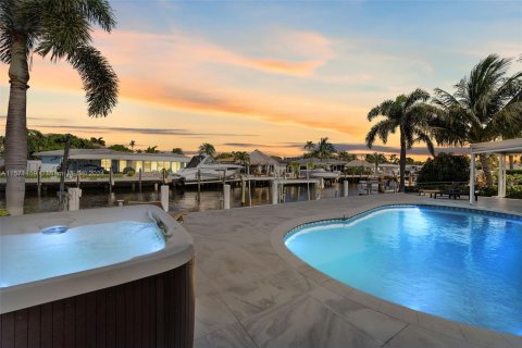 Villa ou maison à vendre à Pompano Beach, Floride: 4 chambres, 184.78 m2 № 1127557 - photo 25