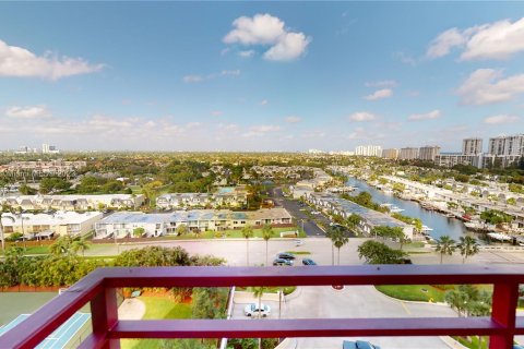 Condominio en venta en Hallandale Beach, Florida, 1 dormitorio, 88.26 m2 № 313477 - foto 5