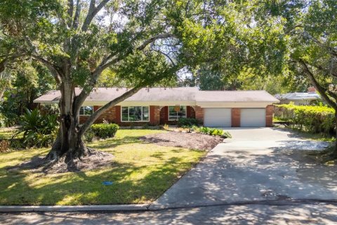 Villa ou maison à vendre à Tampa, Floride: 4 chambres, 232.44 m2 № 1394137 - photo 1