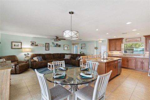 Villa ou maison à vendre à Merrit Island, Floride: 4 chambres, 232.72 m2 № 1145090 - photo 24