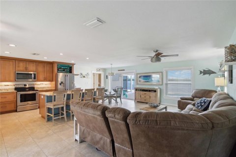 Casa en venta en Merrit Island, Florida, 4 dormitorios, 232.72 m2 № 1145090 - foto 25