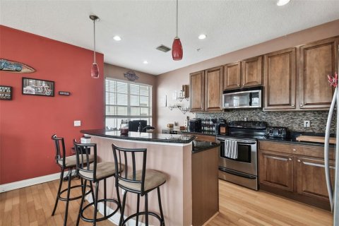 Adosado en venta en Tampa, Florida, 3 dormitorios, 167.97 m2 № 1413207 - foto 11