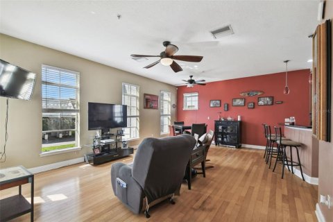 Townhouse in Tampa, Florida 3 bedrooms, 167.97 sq.m. № 1413207 - photo 7