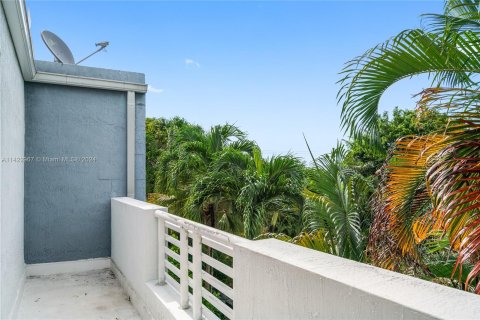 Townhouse in Fort Lauderdale, Florida 3 bedrooms, 222.78 sq.m. № 1239174 - photo 23