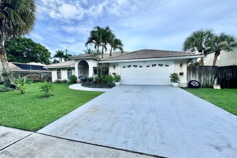 House in Royal Palm Beach, Florida 5 bedrooms, 227.42 sq.m. № 1239097 - photo 2