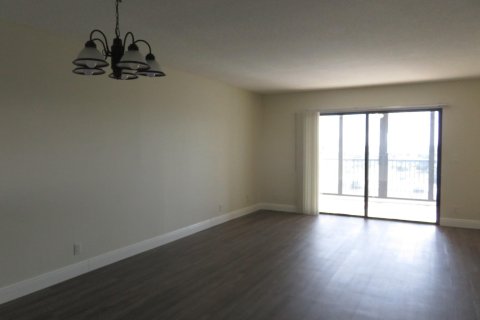 Copropriété à vendre à Pompano Beach, Floride: 2 chambres, 129.97 m2 № 1098670 - photo 13