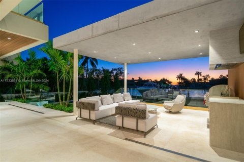 Villa ou maison à vendre à Miami Beach, Floride: 6 chambres, 717.11 m2 № 1009148 - photo 5