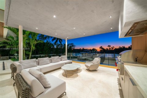 Villa ou maison à vendre à Miami Beach, Floride: 6 chambres, 717.11 m2 № 1009148 - photo 21