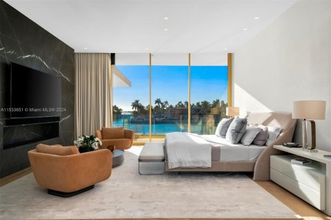 Villa ou maison à vendre à Miami Beach, Floride: 6 chambres, 717.11 m2 № 1009148 - photo 23