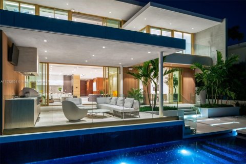Villa ou maison à vendre à Miami Beach, Floride: 6 chambres, 717.11 m2 № 1009148 - photo 20