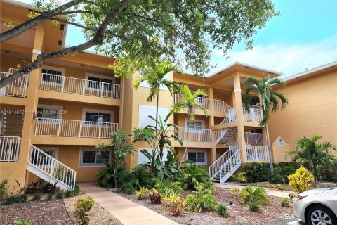 Condominio en venta en Dania Beach, Florida, 2 dormitorios, 96.34 m2 № 949859 - foto 2