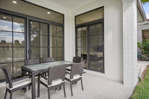 Villa ou maison à vendre à Parkland, Floride: 6 chambres, 325.16 m2 № 981720 - photo 4