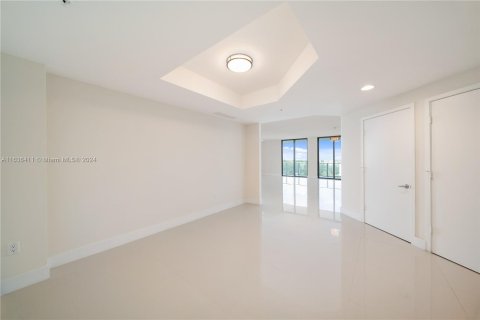 Condo in North Miami Beach, Florida, 2 bedrooms  № 1309851 - photo 13