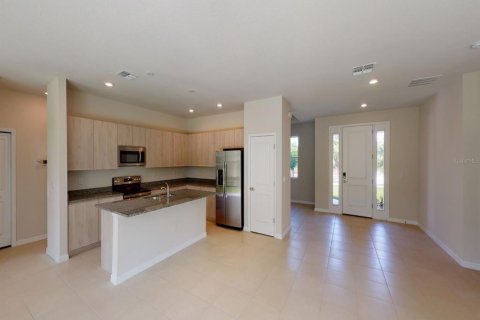 Villa ou maison à vendre à Cape Coral, Floride: 4 chambres, 178.28 m2 № 482075 - photo 4