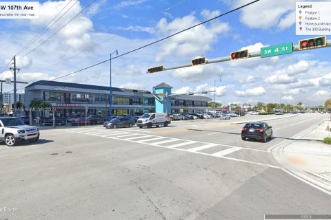 Propiedad comercial en venta en Sweetwater, Florida № 1206855 - foto 3