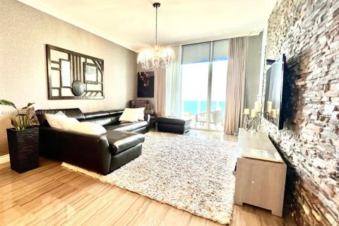 Copropriété à vendre à Sunny Isles Beach, Floride: 3 chambres, 216.18 m2 № 1176907 - photo 7