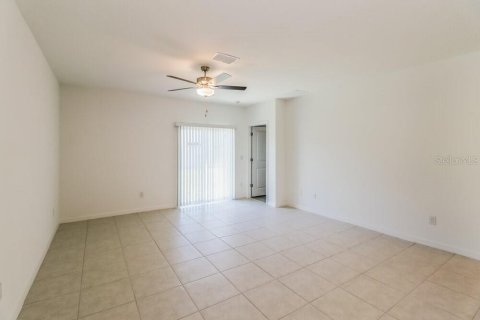 Casa en alquiler en Lutz, Florida, 5 dormitorios, 221.29 m2 № 1340577 - foto 5