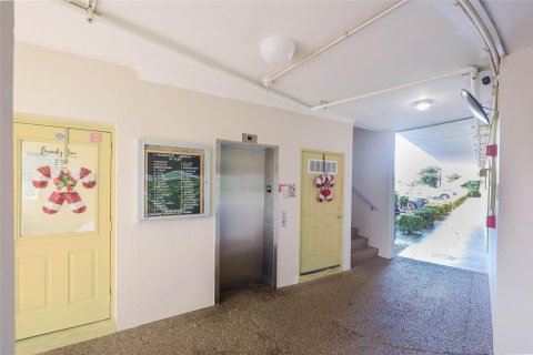 Condo in Lauderdale Lakes, Florida, 1 bedroom  № 914125 - photo 22