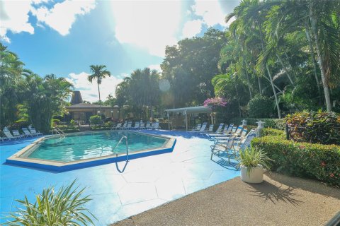 Condo in Lauderdale Lakes, Florida, 1 bedroom  № 914125 - photo 19