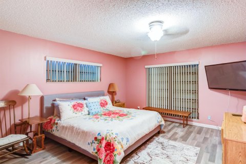 House in Boynton Beach, Florida 2 bedrooms, 130.06 sq.m. № 914162 - photo 2