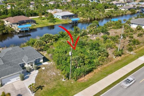 Terreno en venta en Port Charlotte, Florida № 1105536 - foto 9