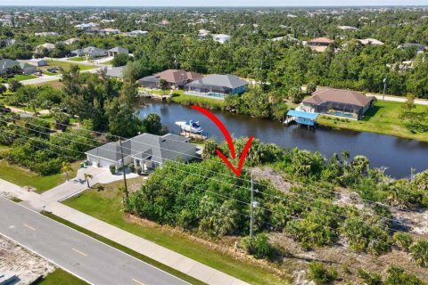 Terreno en venta en Port Charlotte, Florida № 1105536 - foto 4