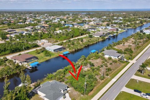 Terreno en venta en Port Charlotte, Florida № 1105536 - foto 3