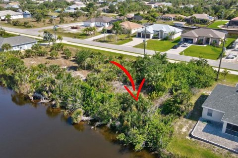 Terreno en venta en Port Charlotte, Florida № 1105536 - foto 2