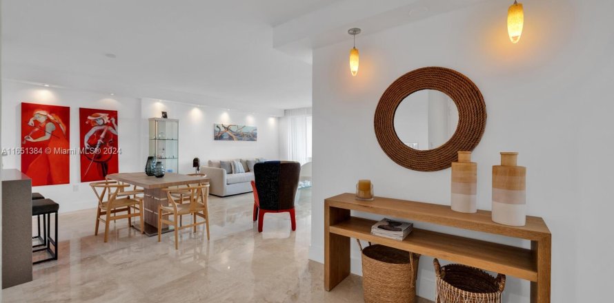 Condo in Key Biscayne, Florida, 2 bedrooms  № 1347632