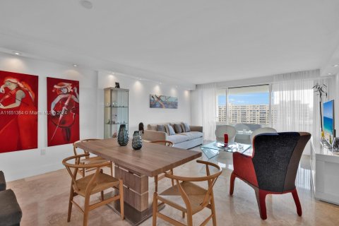 Condominio en alquiler en Key Biscayne, Florida, 2 dormitorios, 117.06 m2 № 1347632 - foto 8