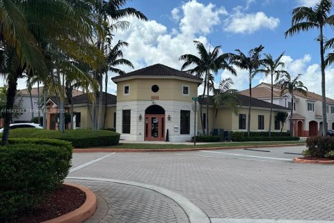 Copropriété à louer à Miami Gardens, Floride: 2 chambres, 105.91 m2 № 1347650 - photo 2