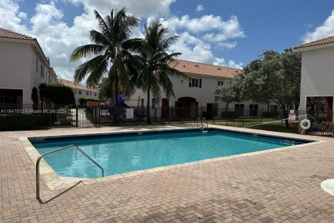 Copropriété à louer à Miami Gardens, Floride: 2 chambres, 105.91 m2 № 1347650 - photo 5