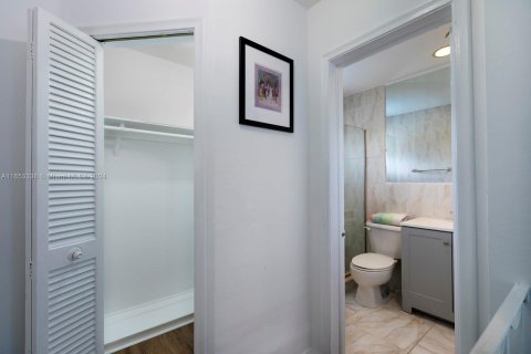 Apartment in Miami, Florida 1 bedroom, 53.98 sq.m. № 1348011 - photo 14