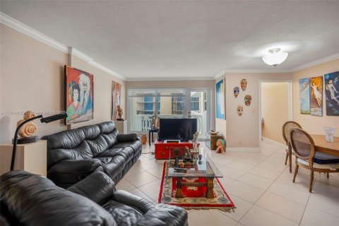 Condo in Hillsboro Beach, Florida, 1 bedroom  № 1385603 - photo 3