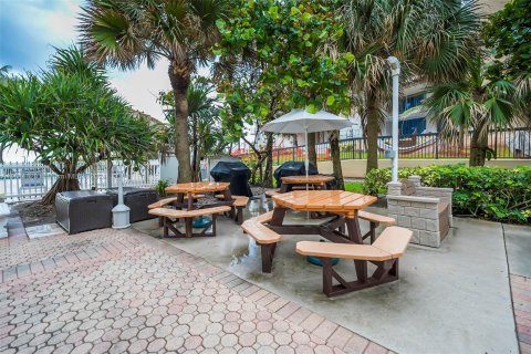 Condo in Hillsboro Beach, Florida, 1 bedroom  № 1385603 - photo 15