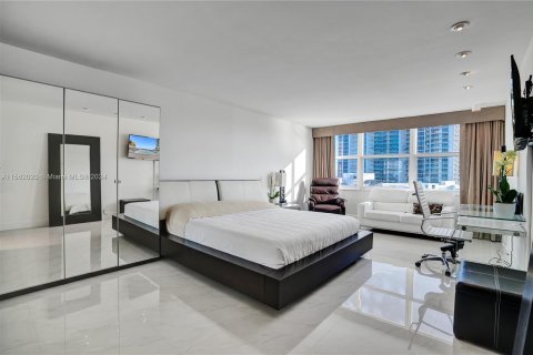 Copropriété à vendre à Hollywood, Floride: 2 chambres, 174.38 m2 № 1098184 - photo 23