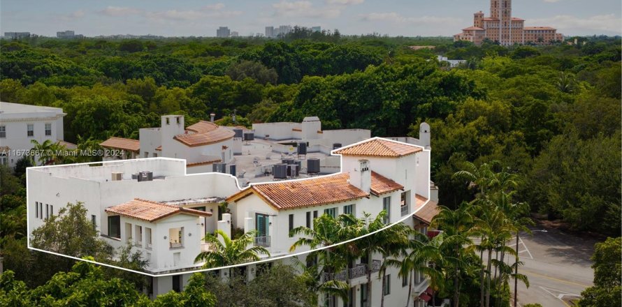 Condominio en Coral Gables, Florida, 4 dormitorios  № 1401541