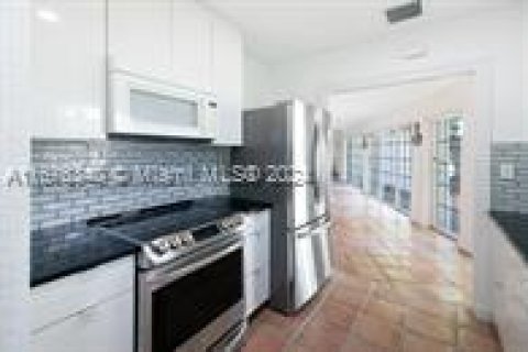 House in Fort Lauderdale, Florida 3 bedrooms, 139.17 sq.m. № 1401579 - photo 18