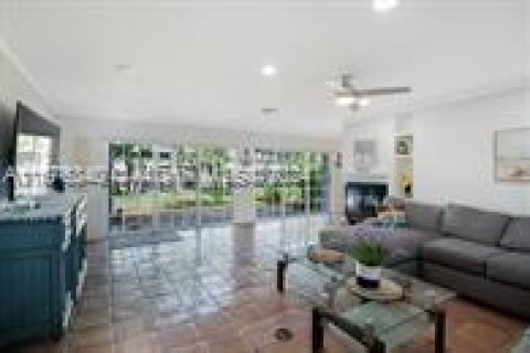 House in Fort Lauderdale, Florida 3 bedrooms, 139.17 sq.m. № 1401579 - photo 9