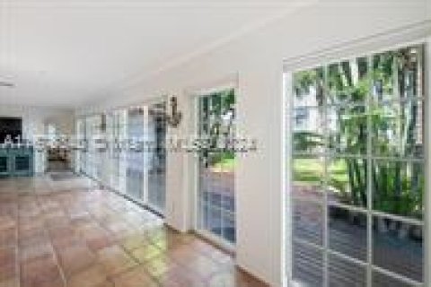 House in Fort Lauderdale, Florida 3 bedrooms, 139.17 sq.m. № 1401579 - photo 15